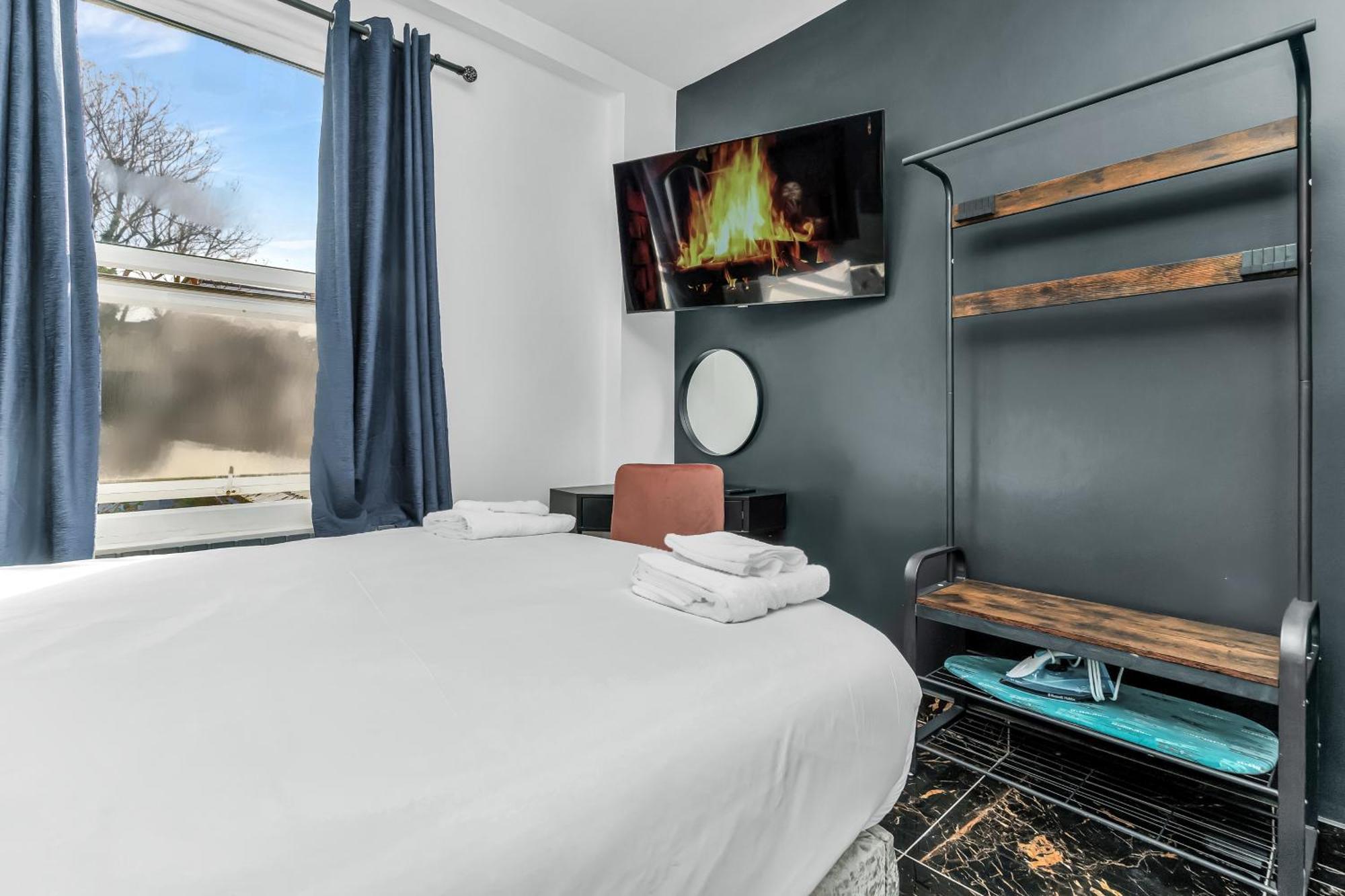 G Eighty Four Aparthotel Londra