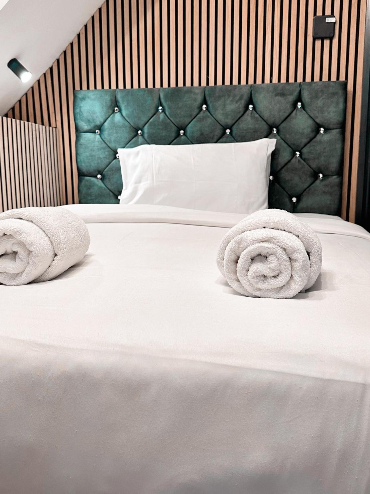 G Eighty Four Aparthotel Londra