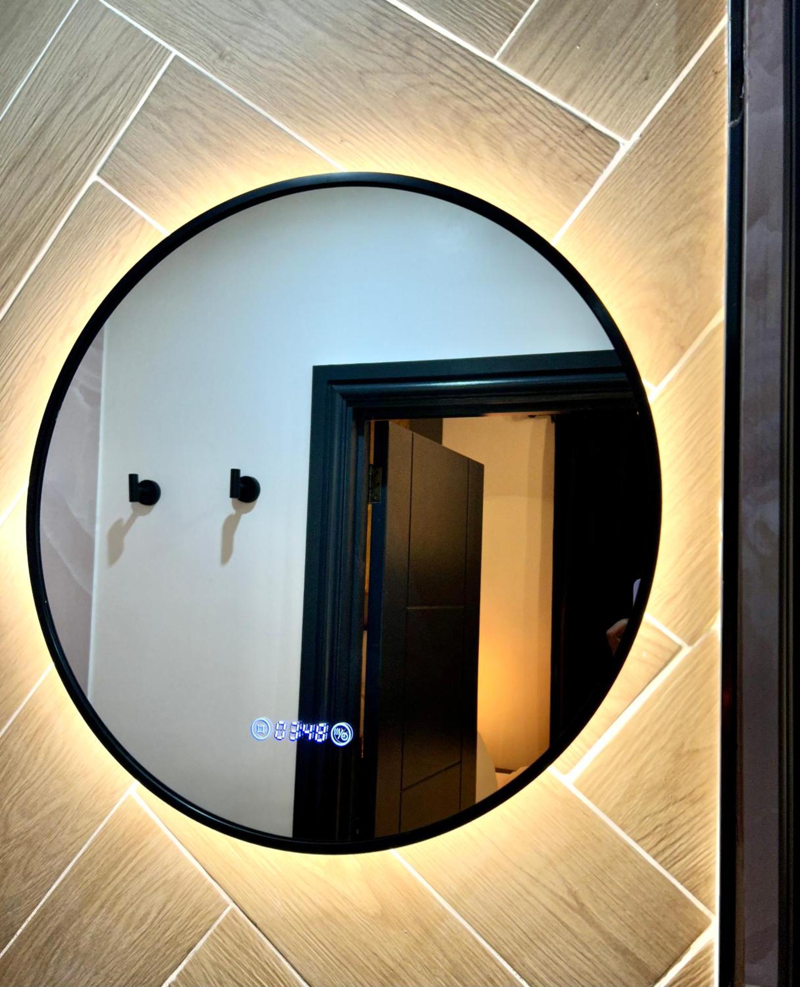 G Eighty Four Aparthotel Londra